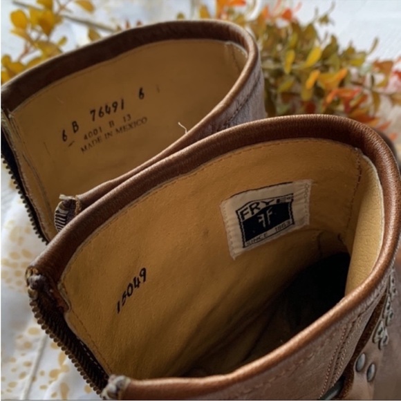 Frye Women’s Philip Studded Harness Boots brown
size 6 - Picture 9 of 10